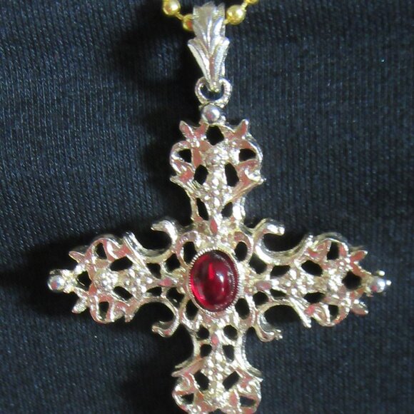 Large Cross Avon Pendant AS IS - Picture 5 of 10